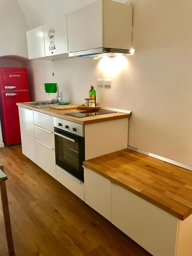 Central Suite Apartment Bari Włochy